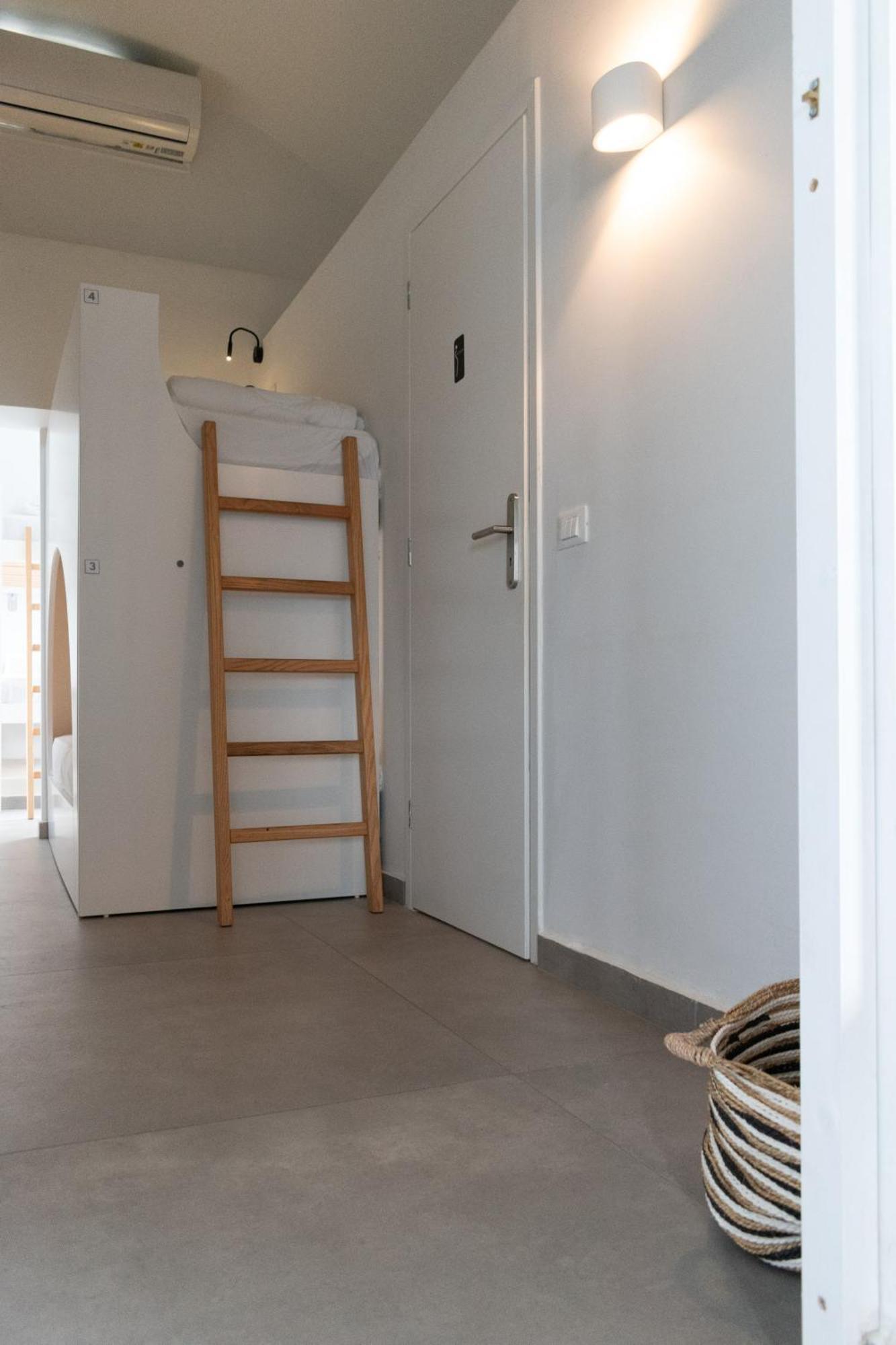 Central Hostel Oia Εξωτερικό φωτογραφία